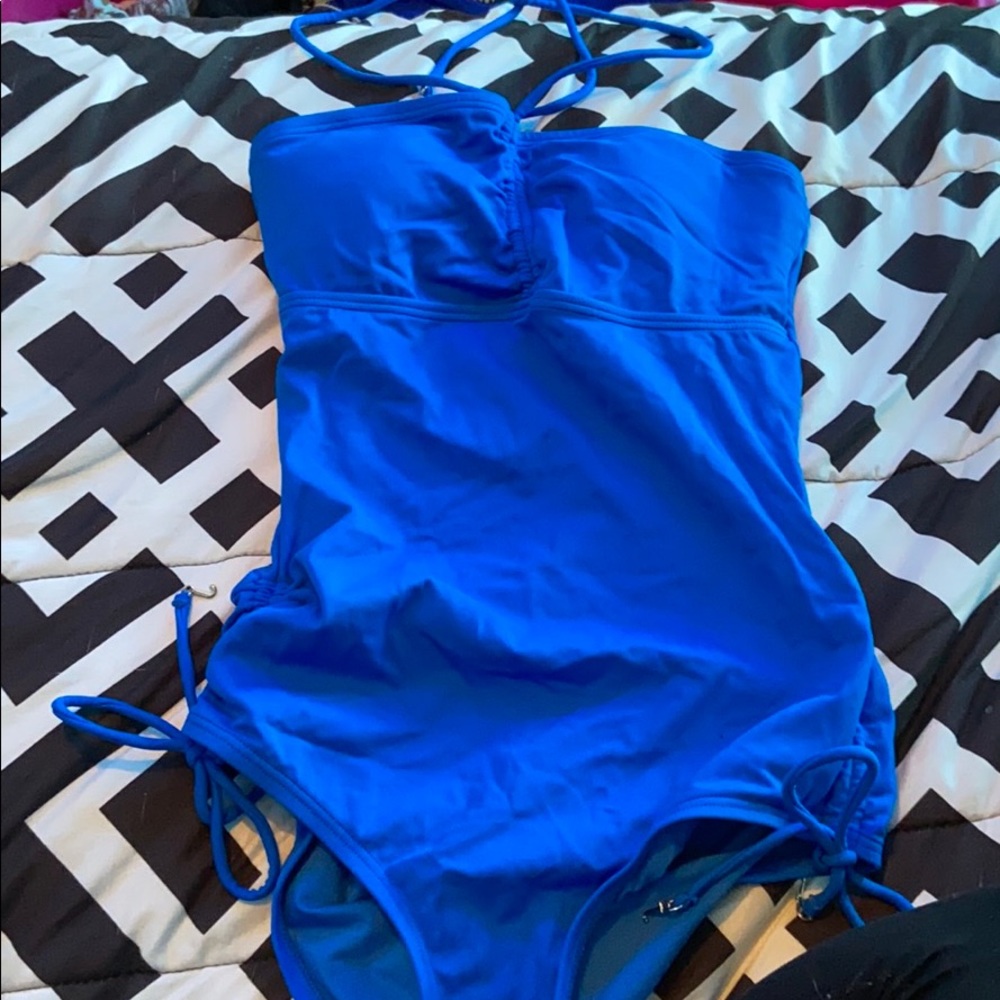 Bathing suit